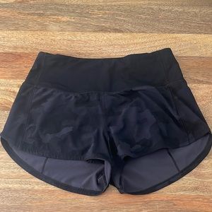 Lululemon Speed Up High Rise Lined Short 2.5”